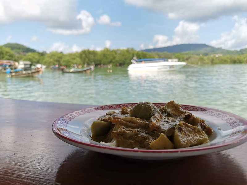 Thai food at Laem Hin Pier