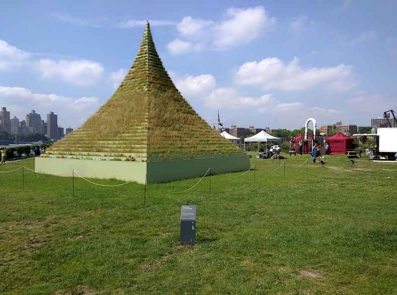 Socrates Sculpture Park