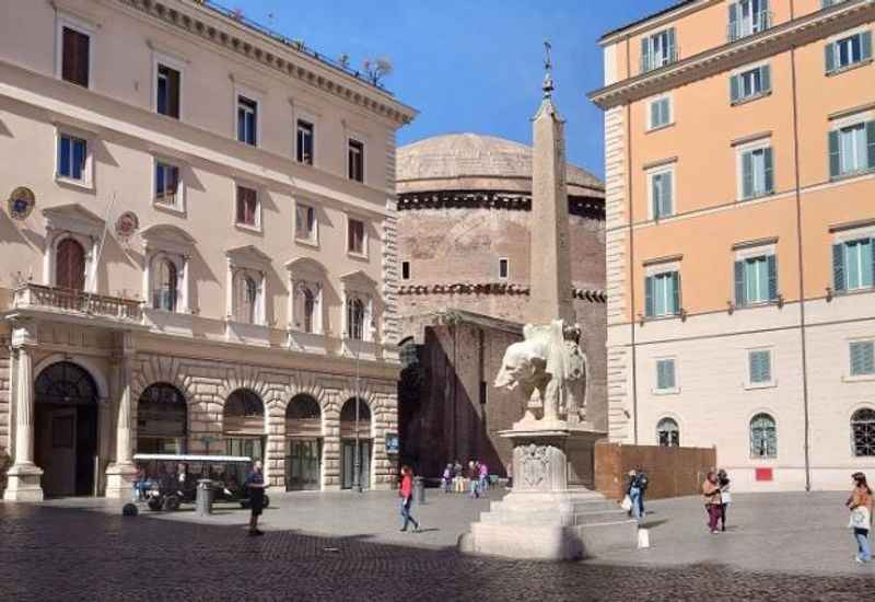 Square in Rome, Italy