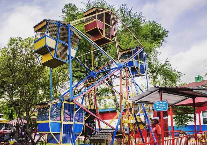 Mini Ferris Wheel at Kiddie Park