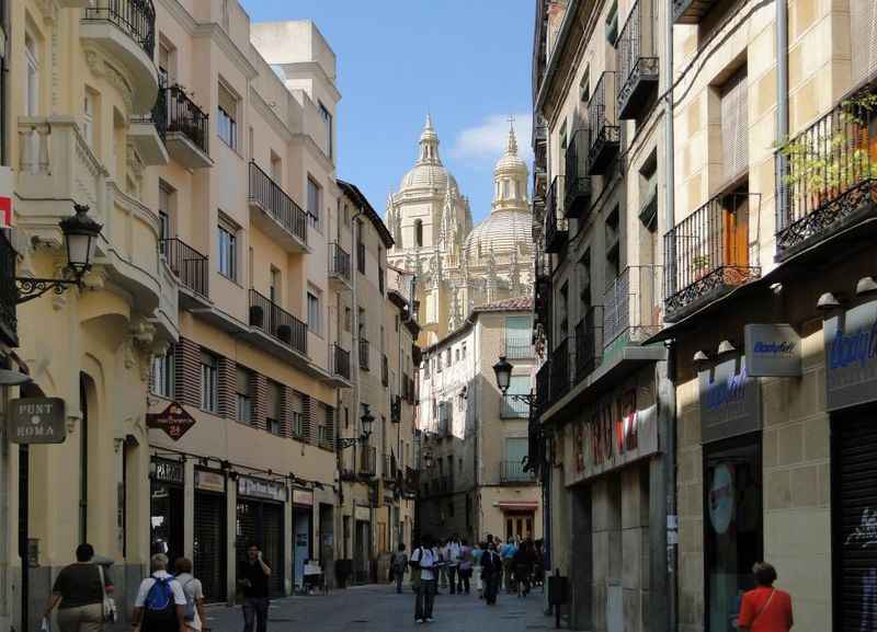 Calle Real de Segovia