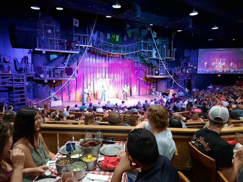 Hatfield and McCoy Dinner Show