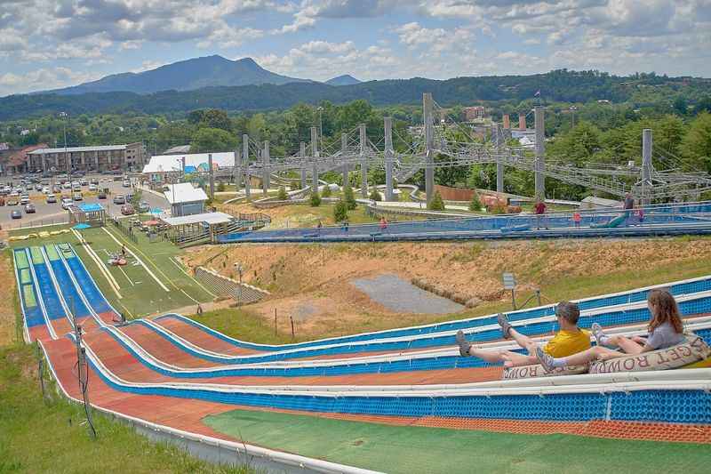 Rowdy Bear's Smoky Mountain Snowpark