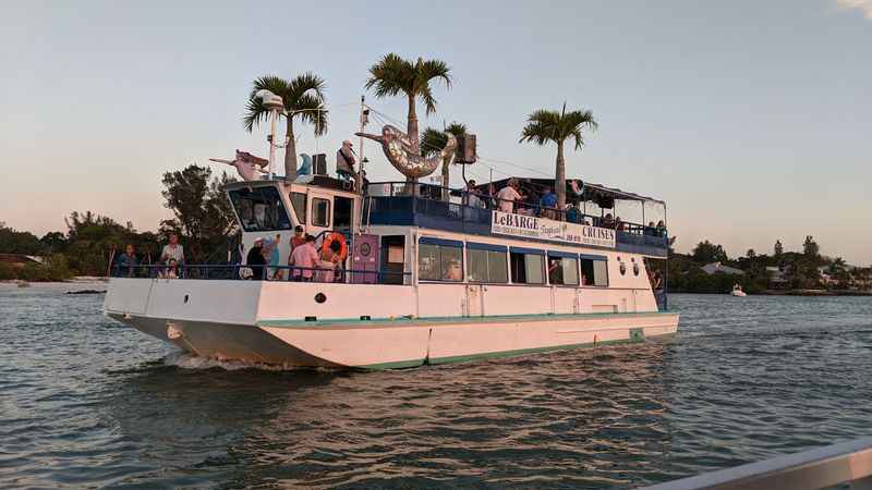 Siesta Dolphin Tours