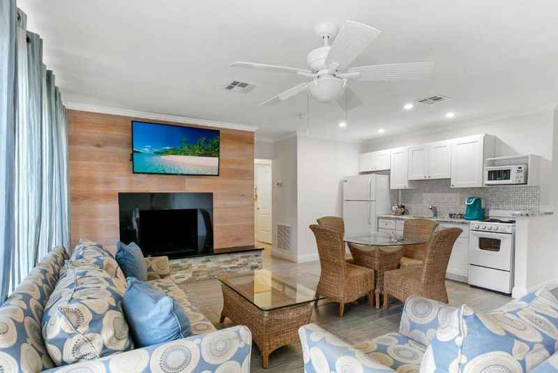 Siesta Key Beachside Villas