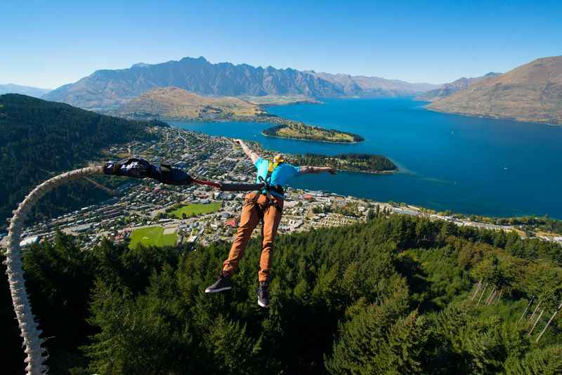 AJ Hackett Ledge Bungy & Swing