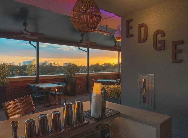  EDGE Rooftop Cocktail Lounge