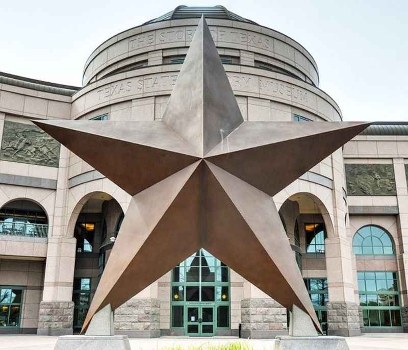 the star outside the texas state capitol building