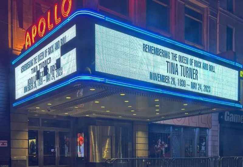  Apollo Theater