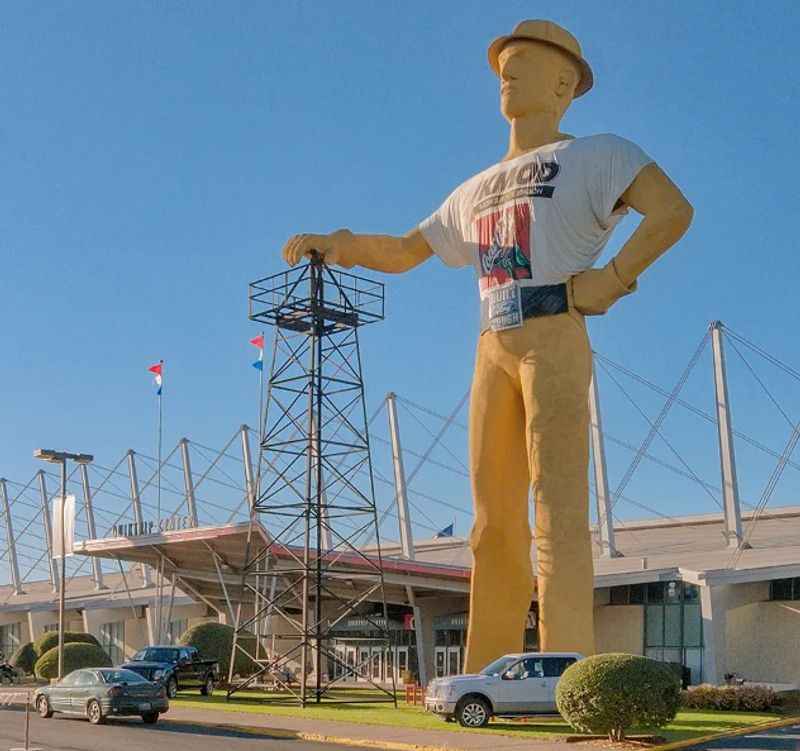 Tulsa's Iconic Golden Driller