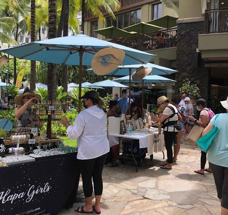 Royal Hawaiian Shopping Center