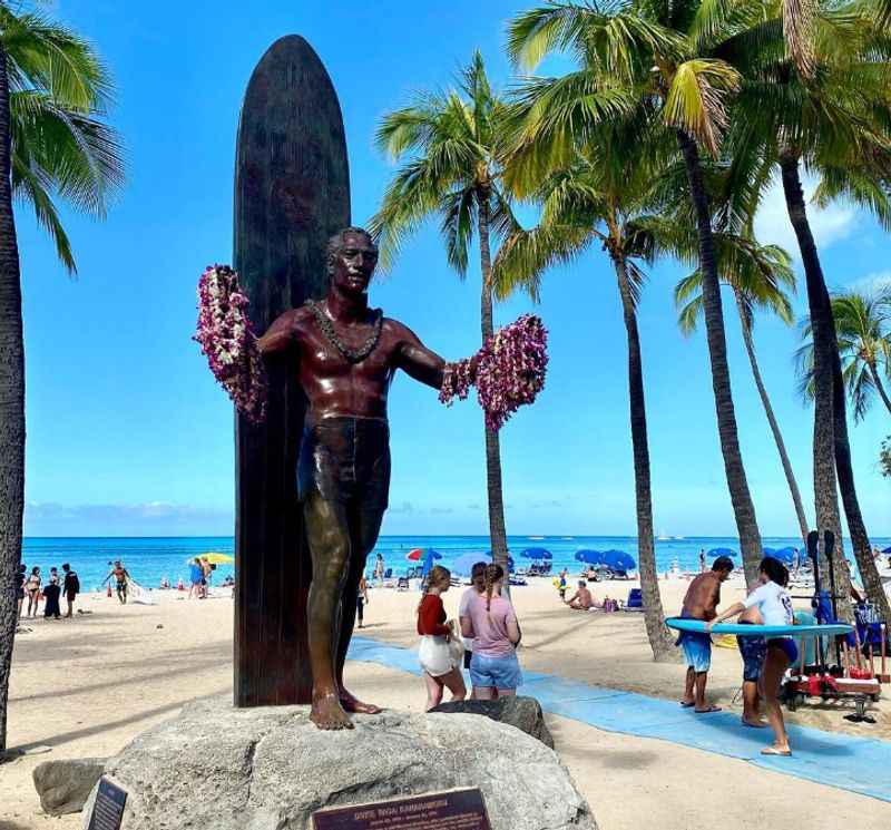 Famous Bronze Statue of Duke Kahanamoku