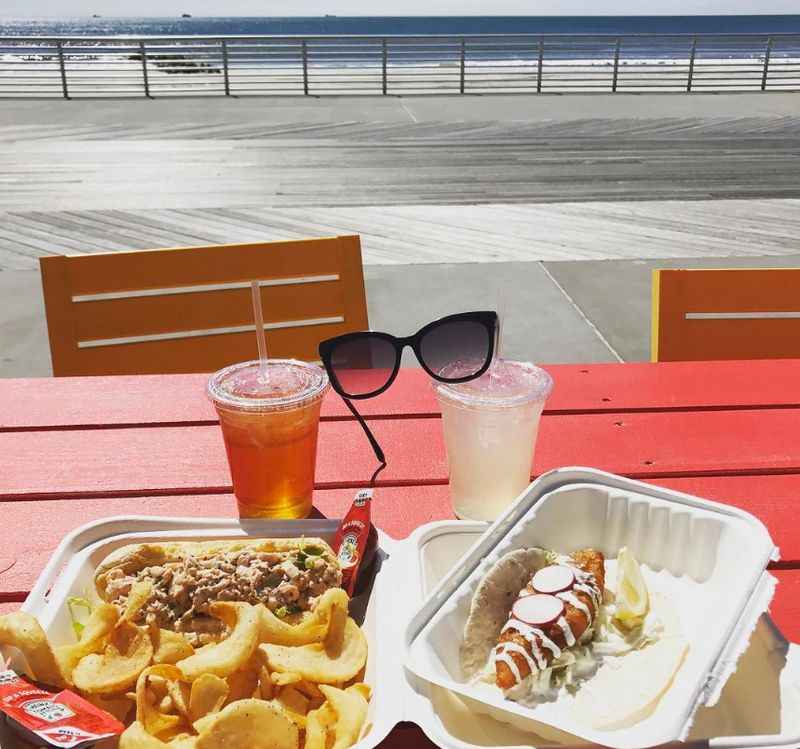 Dine at Long Beach Boardwalk