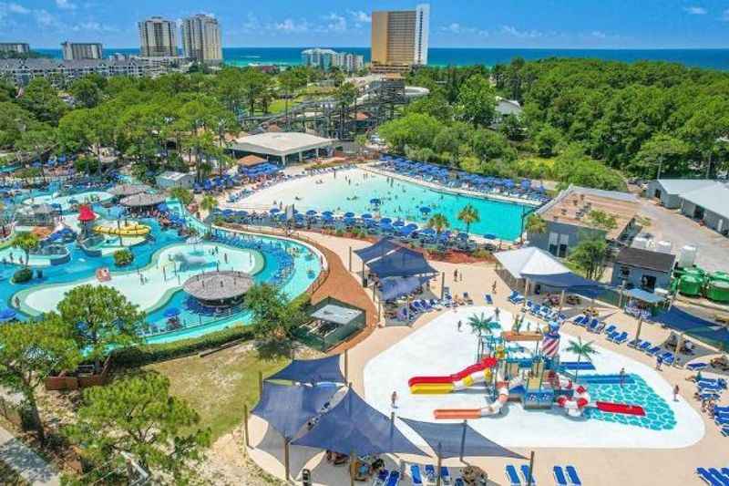 Shipwreck Island Waterpark