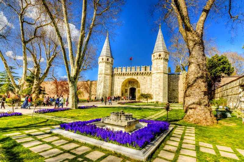 Booking Topkapi Palace Tickets in 2024 - A Guide