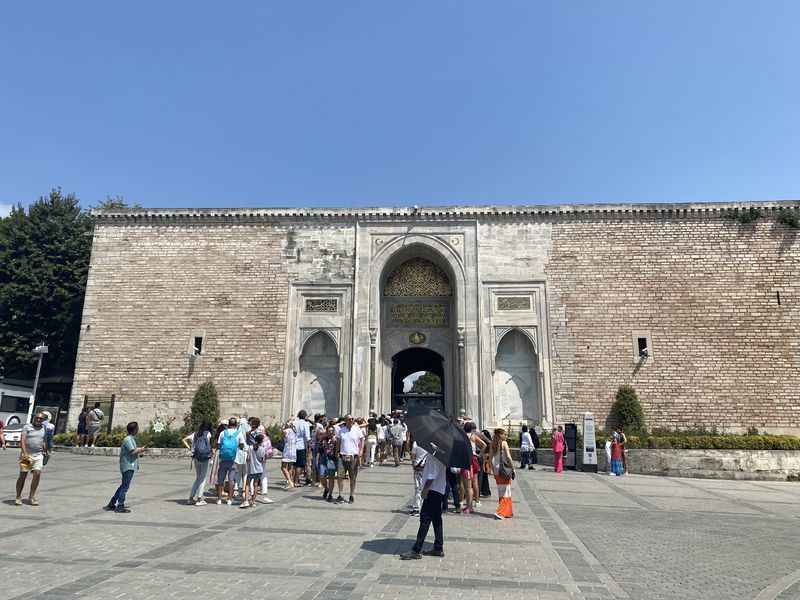 Get the Most out of Your Visit with a Topkapi Palace Guided Tour