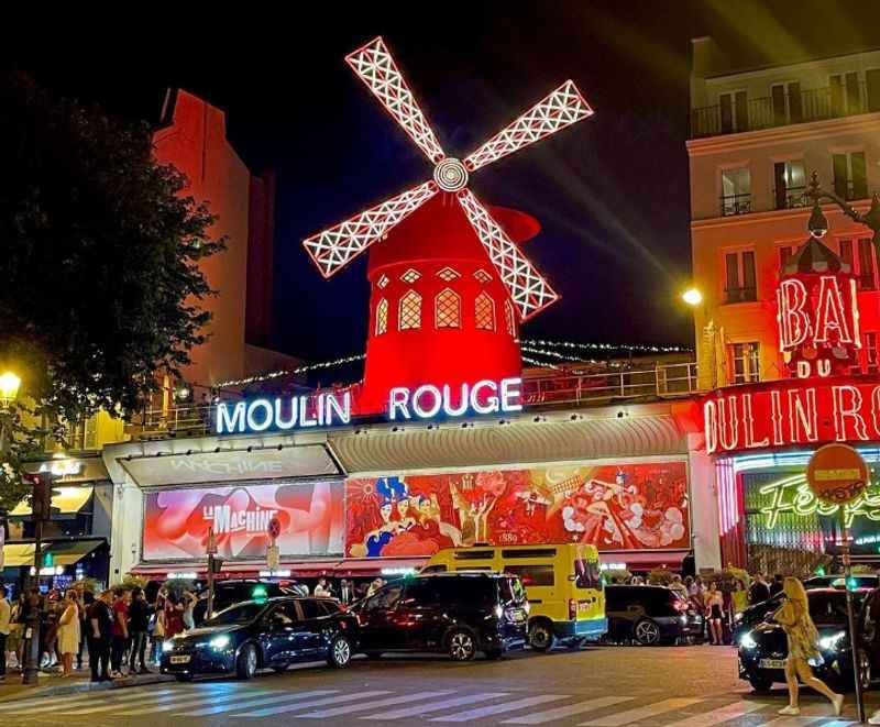 Moulin Rouge