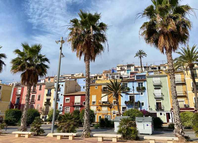 How to get to Villajoyosa from Alicante