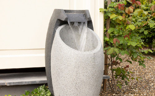Fontaine de jardin moderne lumineuse en polyresine