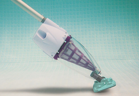 Aspirateur de piscine électrique