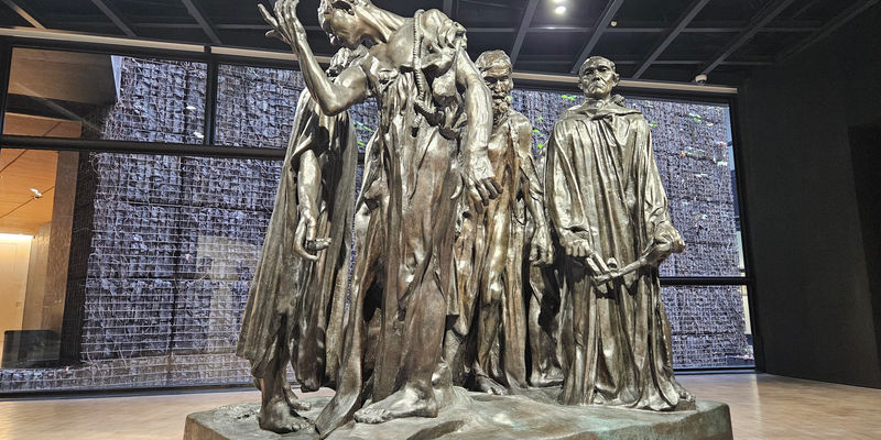 Travel photos from Week 2: Oct 3 - Oct 9 - Suwon, Modern Art and Getting Back to Work. 7