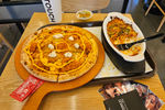 Travel photos from Week 5: Oct 24 - Oct 30: Starcraft, Themeparks and Long Hours at Work. thumbnail 2
