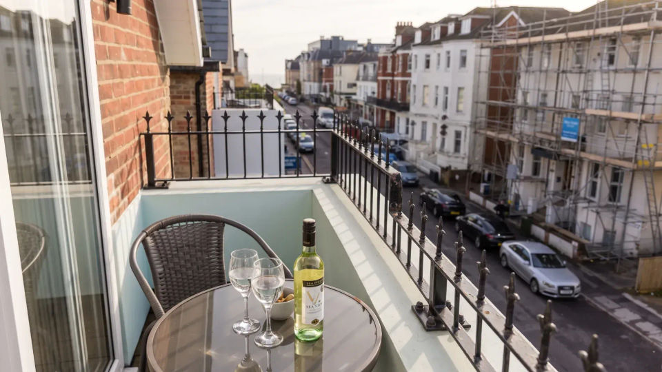 Choosing the Perfect Family Friendly Apartments in Bournemouth for 2026