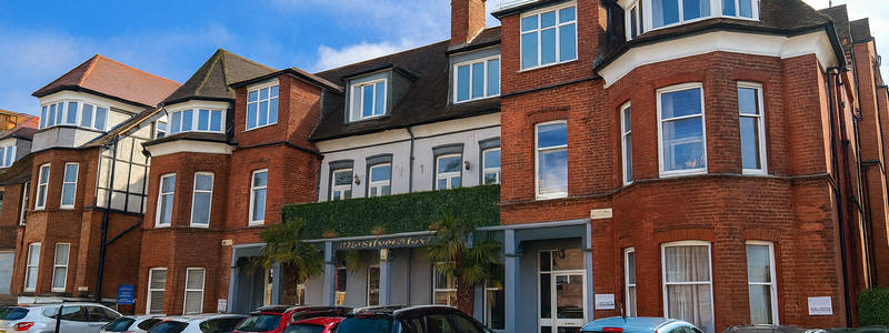 Shore Retreat Apartments Hotel