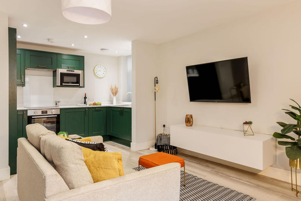 One-bedroom studio apartment with kitchenette at Seabreeze
