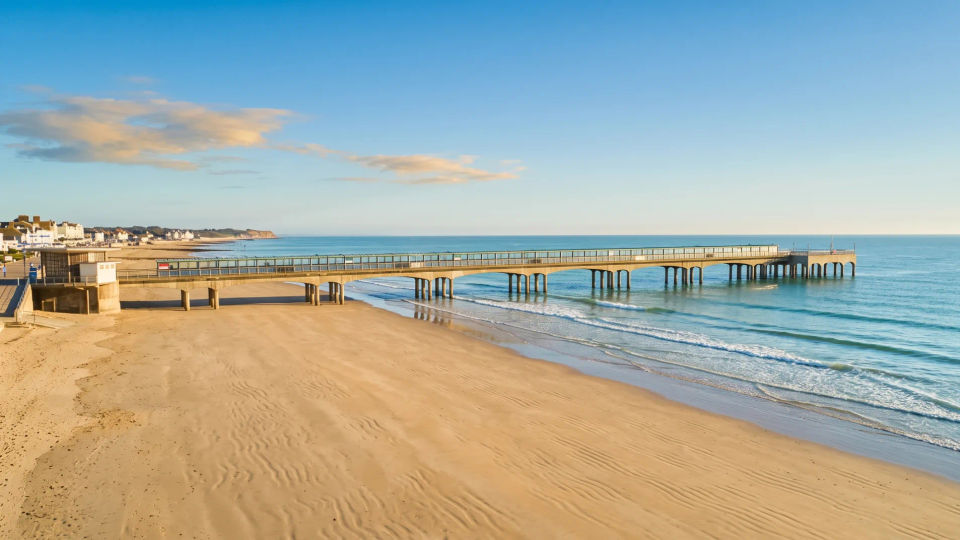 Bournemouth beach from the clifftop