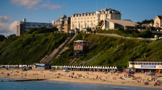 West Cliff Lift descending with beach and people below