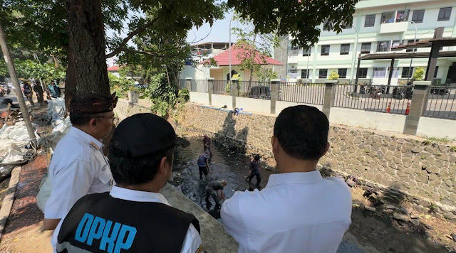 Ngatiyana Turun Pantau Sungai Rawan Banjir, Pembersihan Tak Boleh Sekadar Seremonial