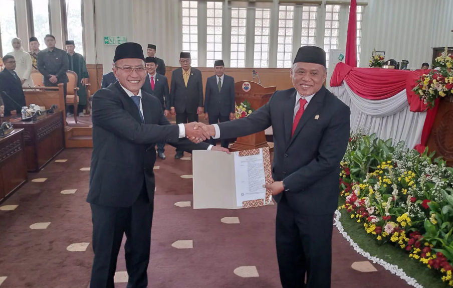 Resmi Duduk di DPRD Cimahi, Kusmawan Tegaskan Komitmen Lanjutkan Amanah Rakyat