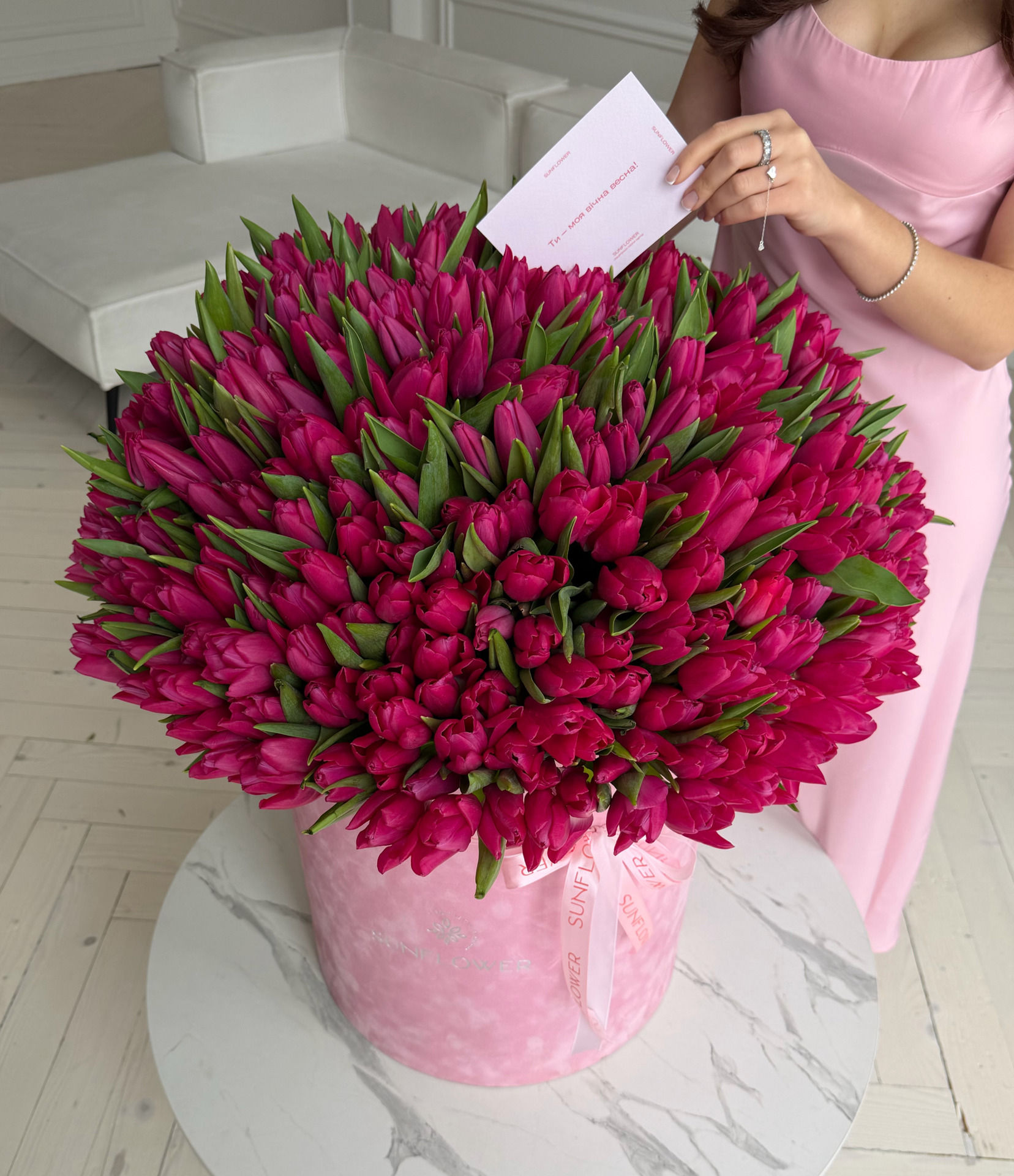 Коробка тюльпанів Pink Ardour