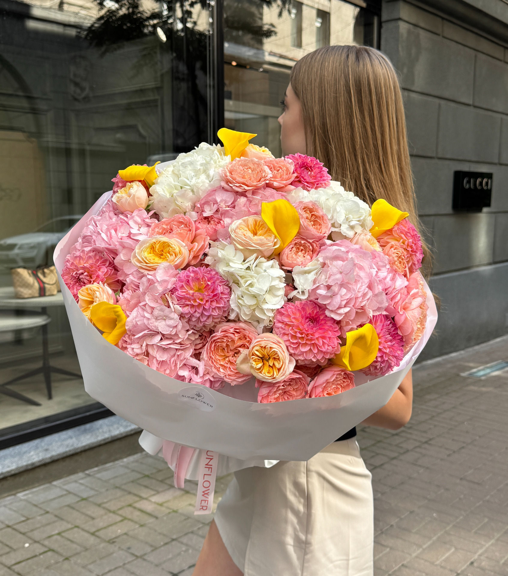 Garden Rose & Hydrangea Celebration Bouquet