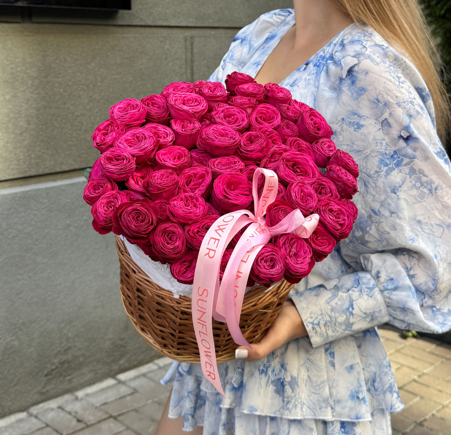 Dima Bombastiс Roses in a Basket XS
