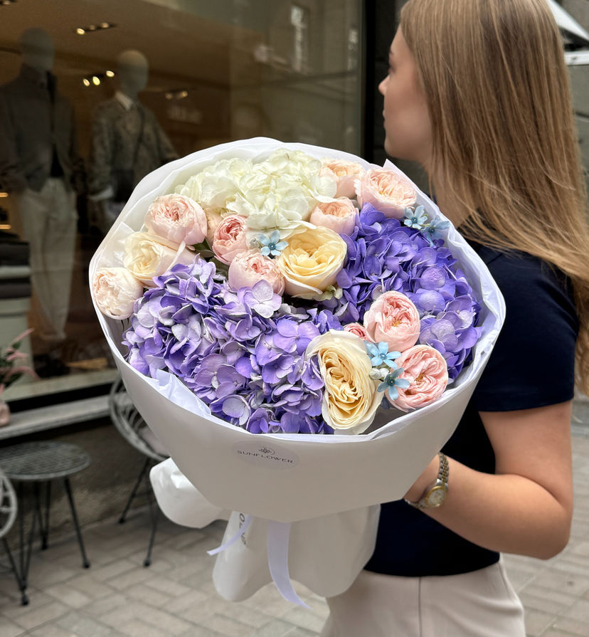 Hydrangea & Peony pink Rose Bouquet
