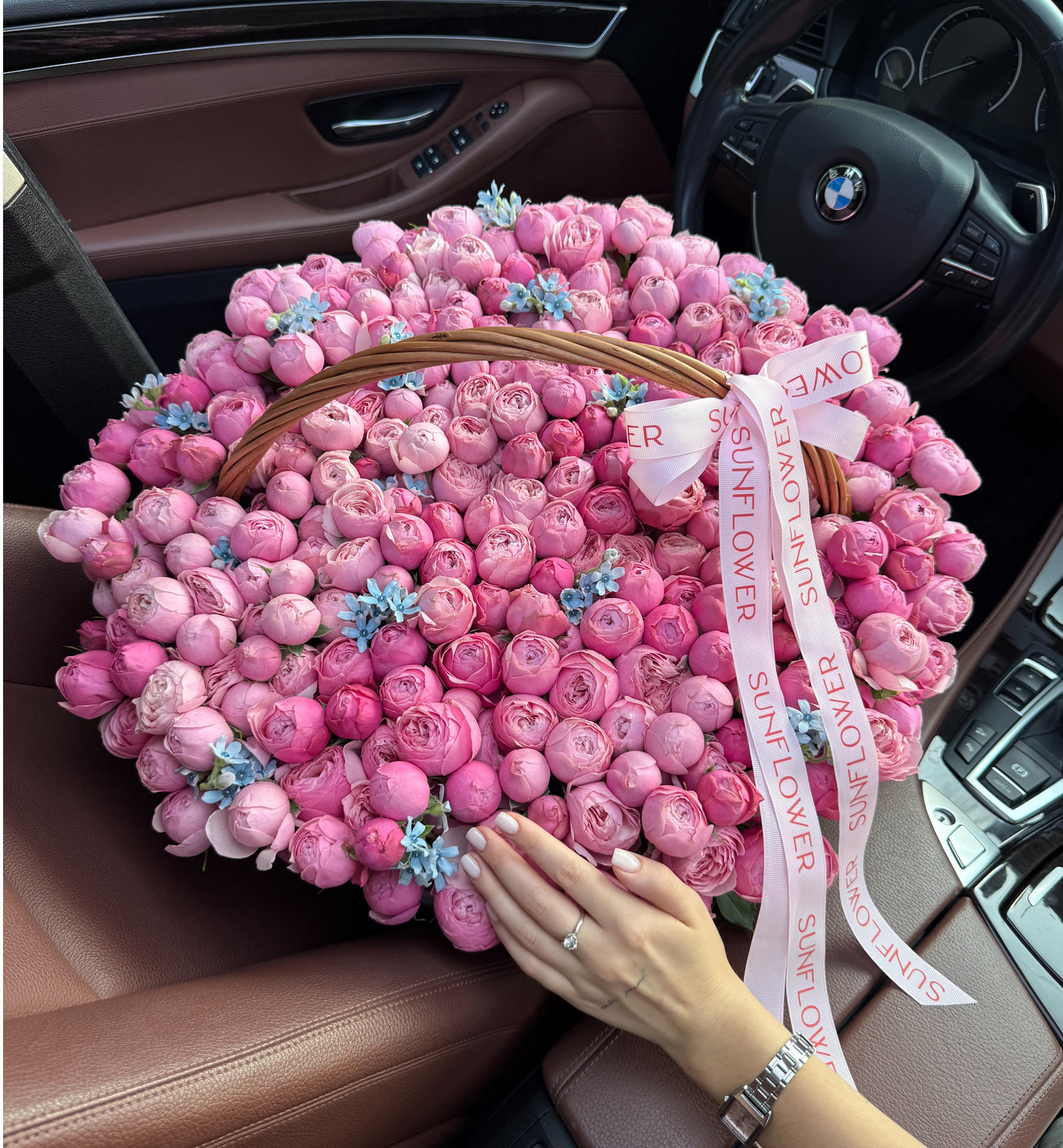 Silva Pink Peoniform Rose Basket