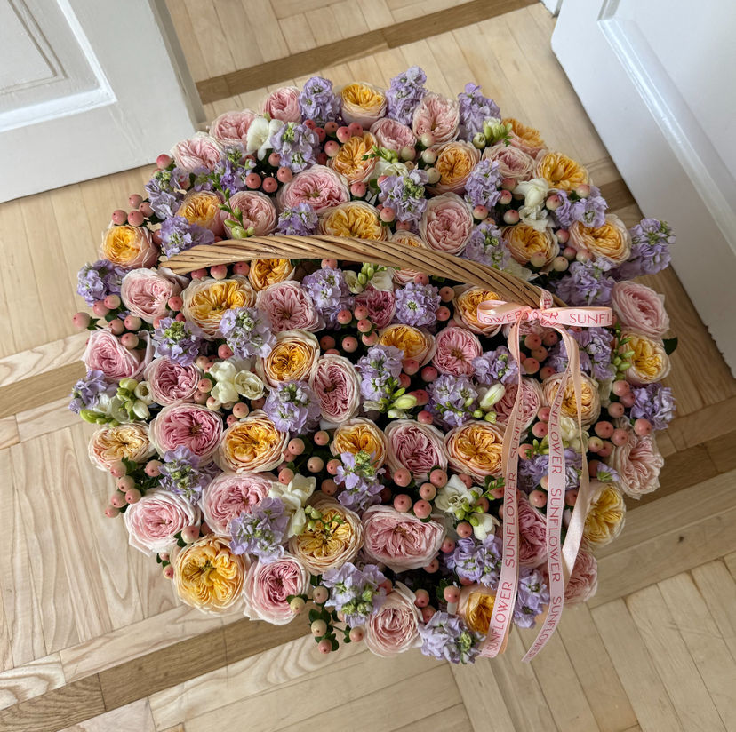 Luxury Flower Basket with Garden Roses