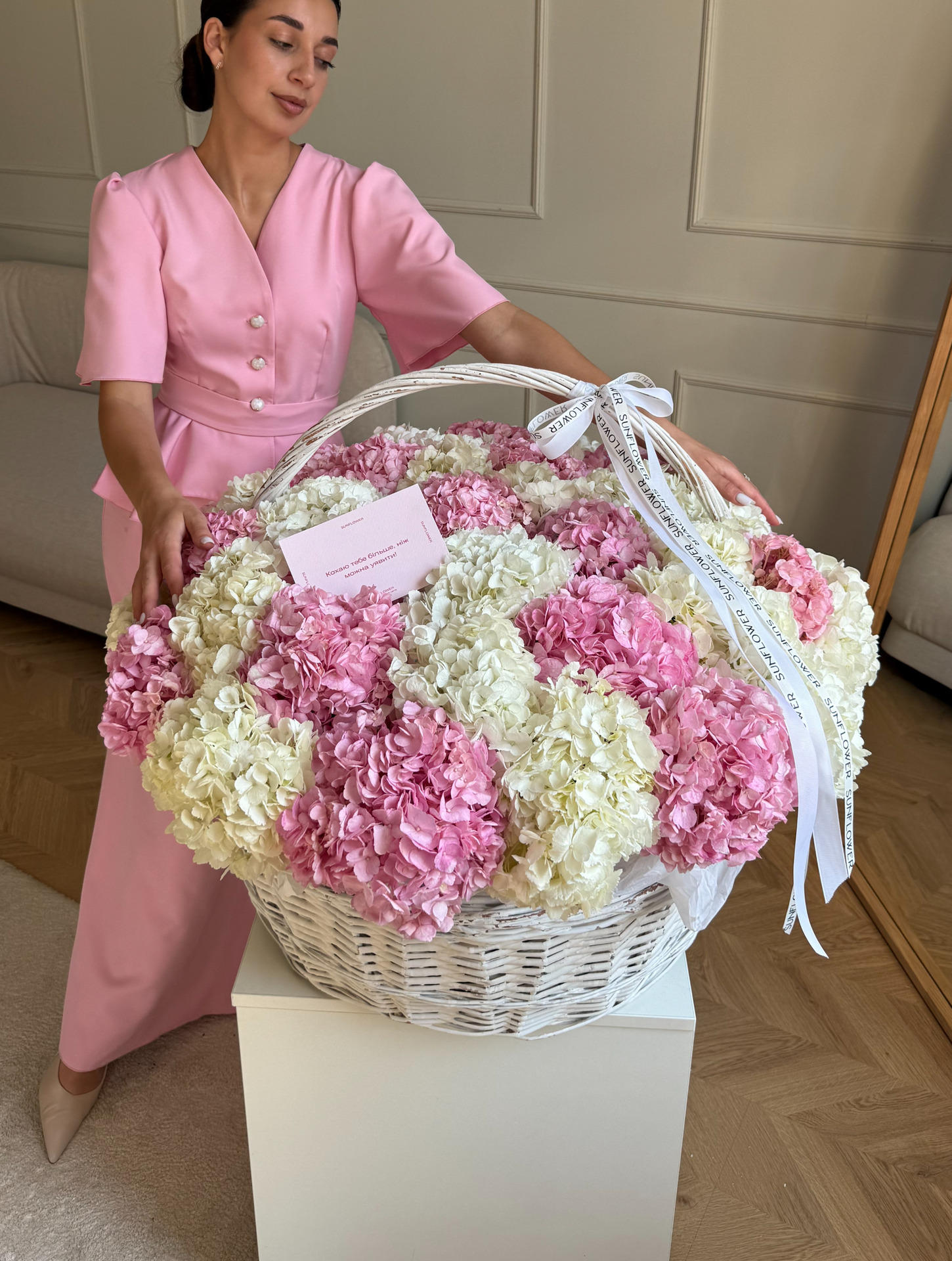 Colombian Hydrangea Basket: White & Pink XL