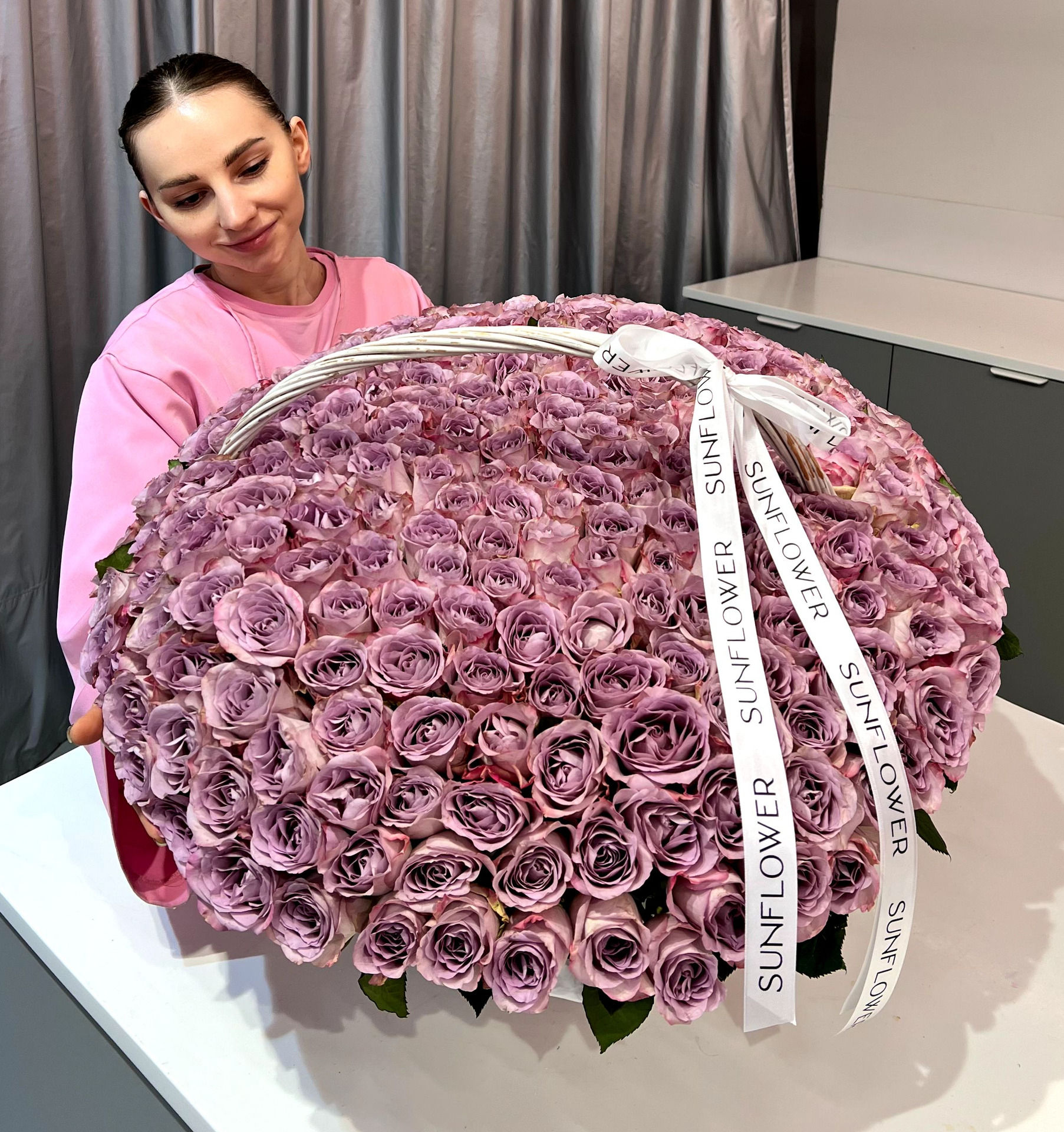 Basket of 251 roses Memory Lane