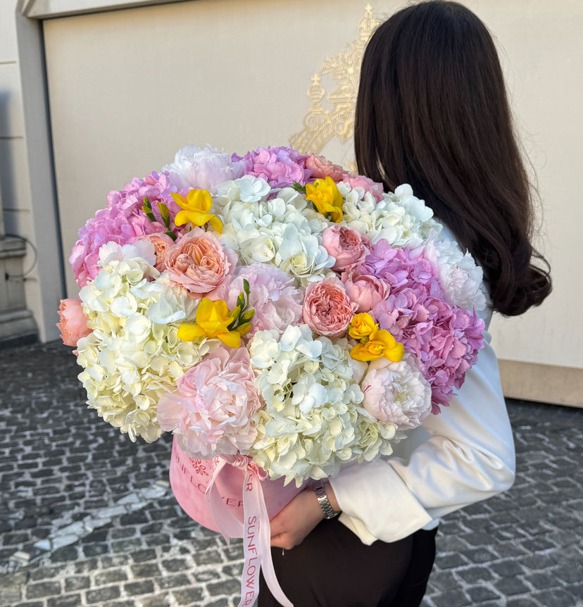 Peonies & Hydrangeas Flower Box