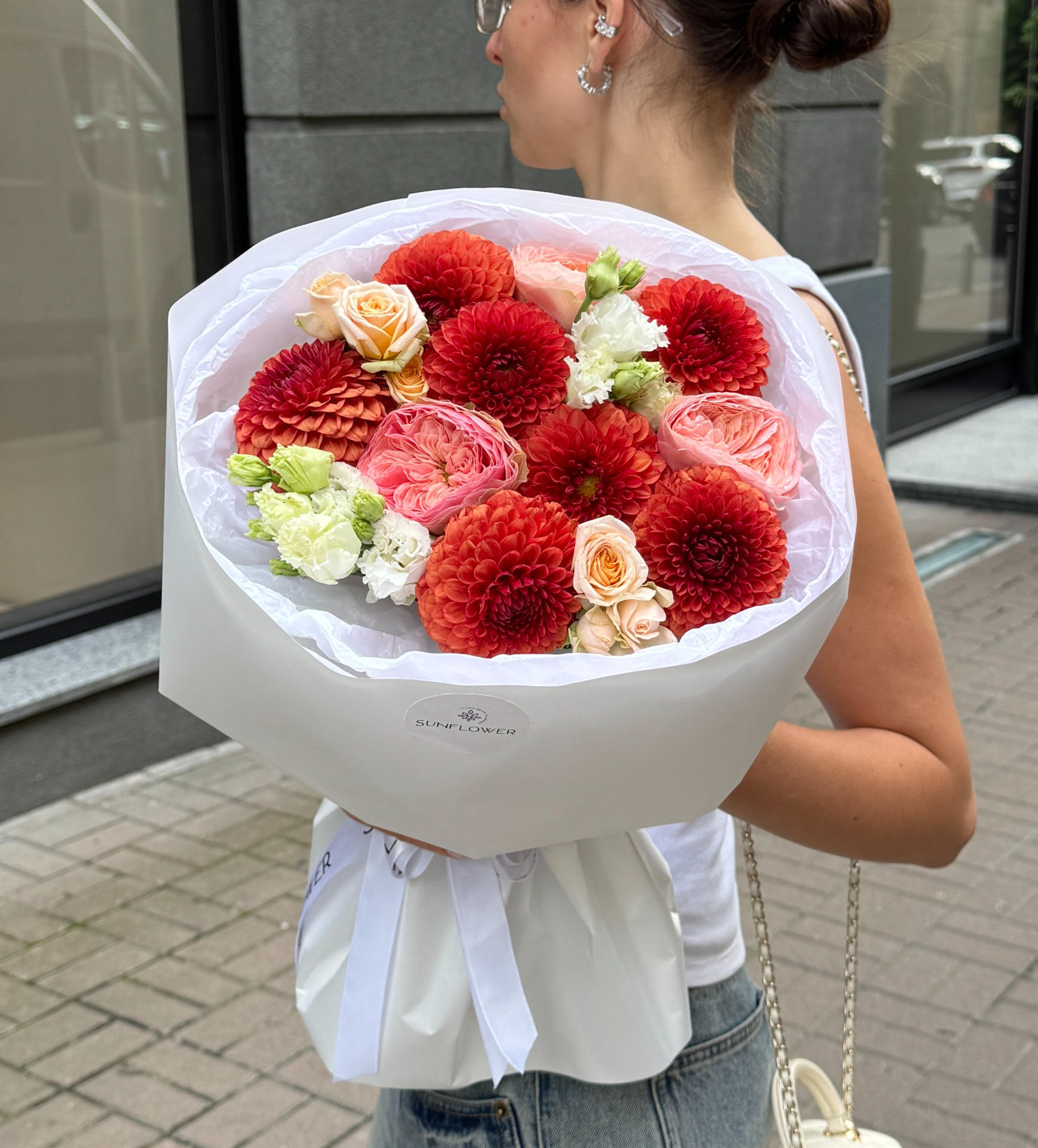 Dahlia & Rose Bouquet with White Lisianthus