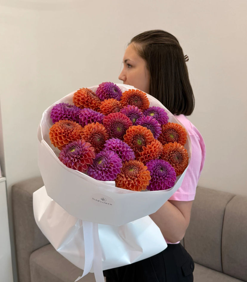 Bouquet of dahlias