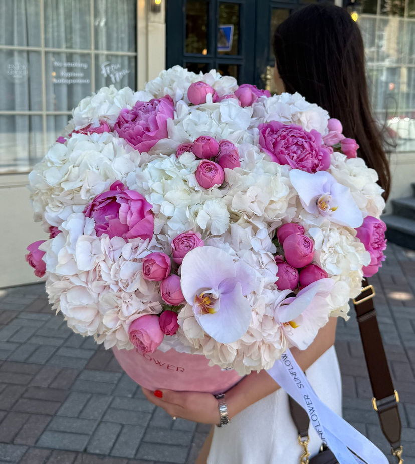 Pink Velvet Box Arrangement