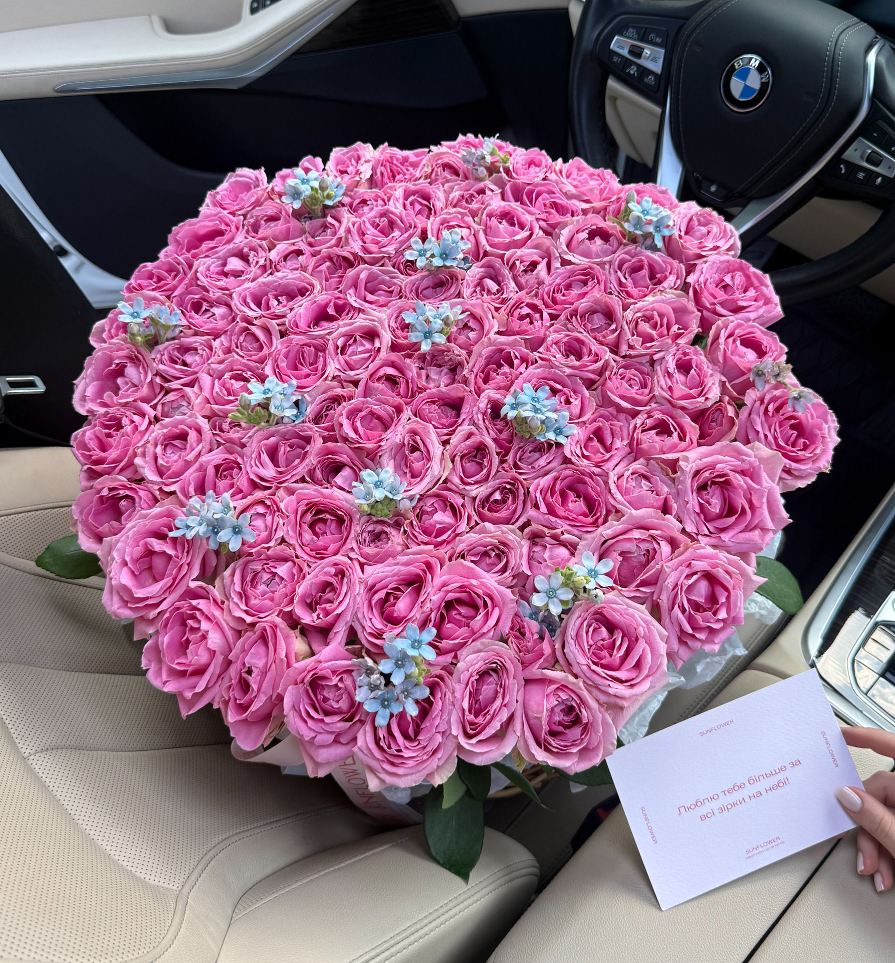 101 Roses with Oxypetalum in a Basket