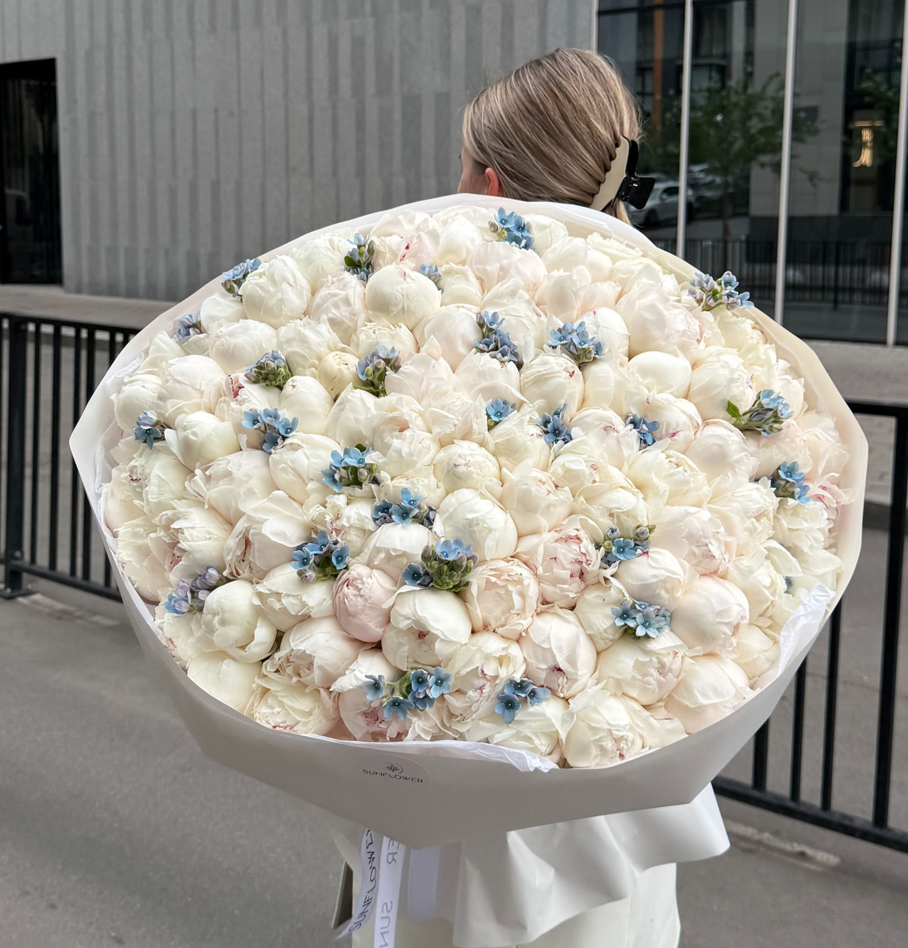 Bouquet L with peonies and blue flowers
