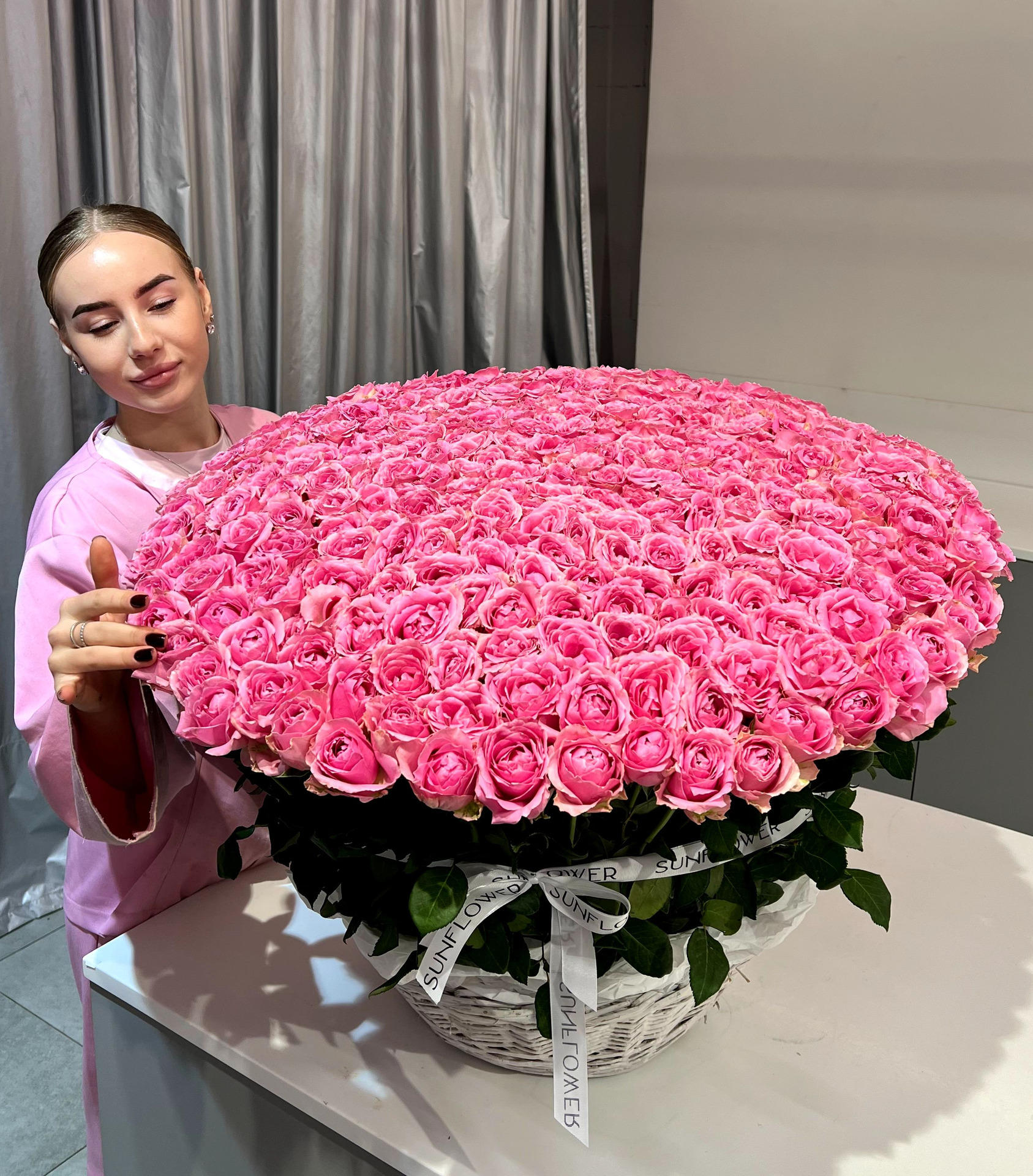 Basket of roses 251 Wham 50 cm