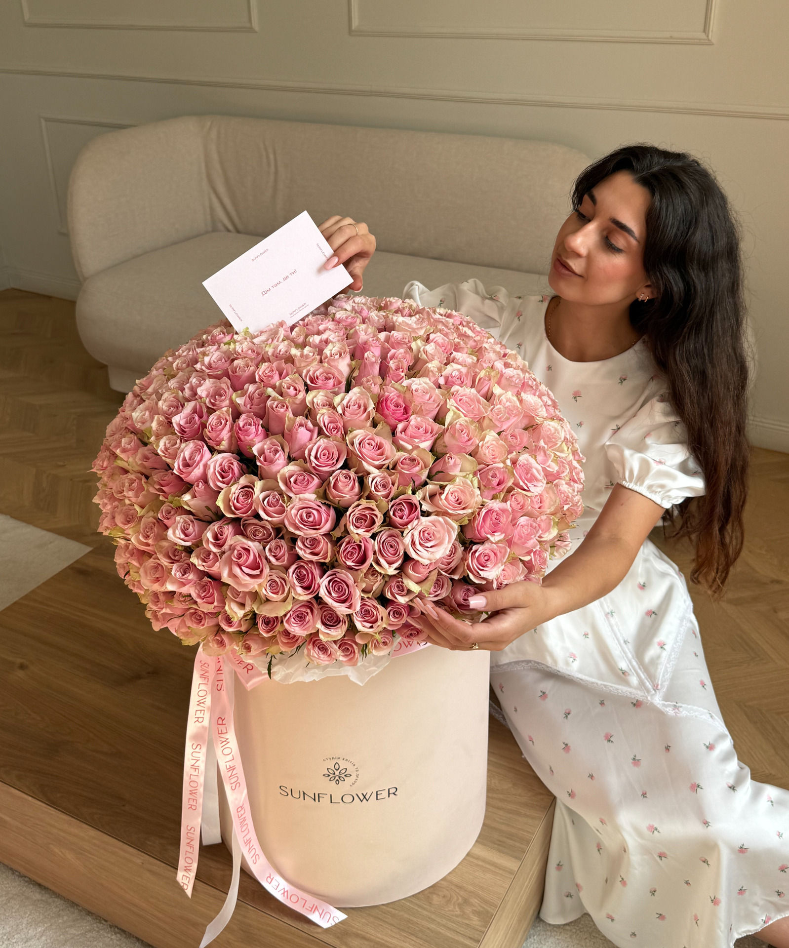 Pink roses in a box (Size M) – 401 pcs.
