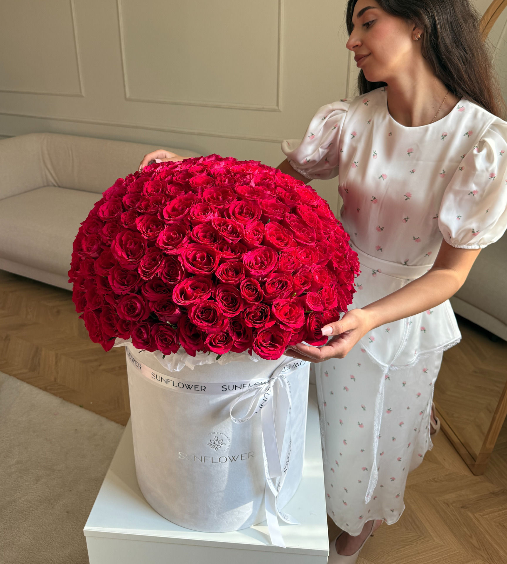 Red Roses in a Box